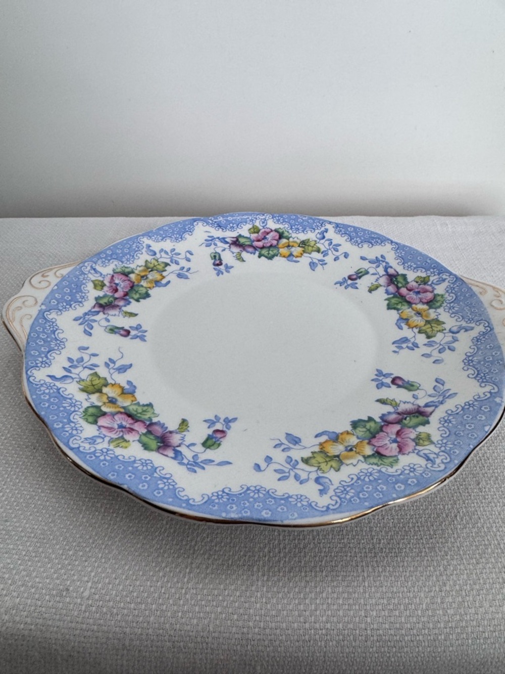 Royal Albert Lovelace Bone China handled cake plate blue pattern - Discontinued - Picture 4 of 7